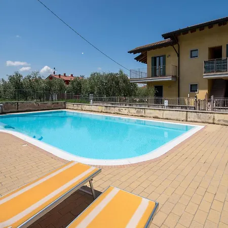 Prázdninový dům Lakeview In *